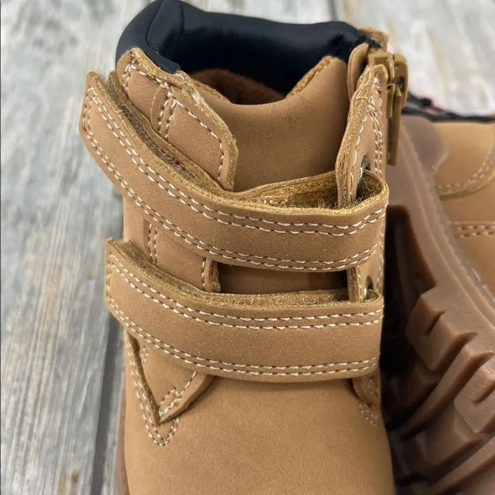 Baby Boys Tucker Boots Shoes Size 4